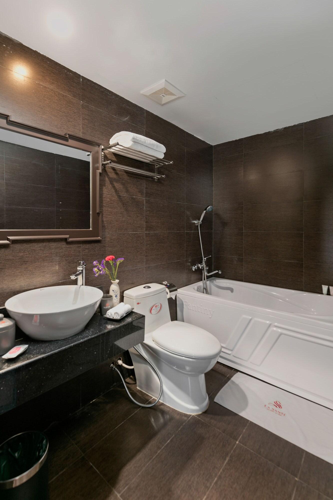 La Sante Hotel & Spa Ханой Экстерьер фото
