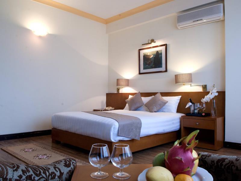La Sante Hotel & Spa Ханой Экстерьер фото