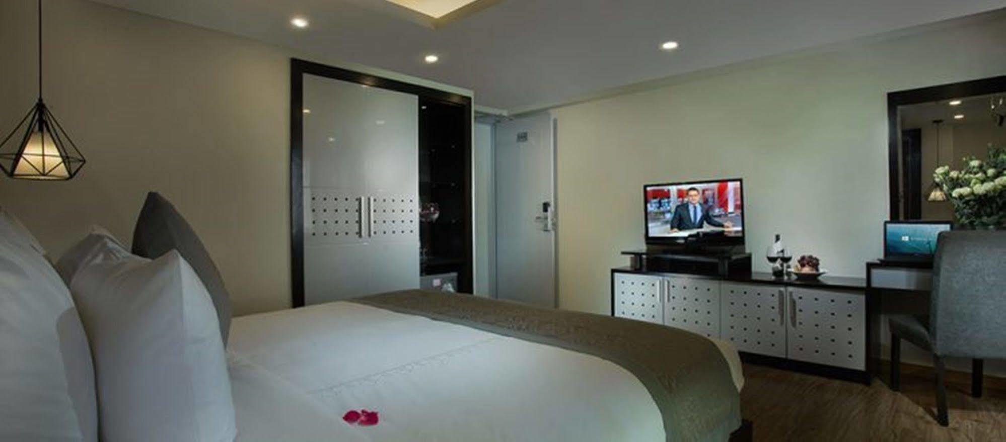 La Sante Hotel & Spa Ханой Экстерьер фото